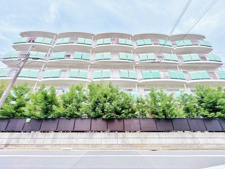 外観 資料には掲載していない情報が、現地にはたくさんあります。是非一度、現地をご確認ください。