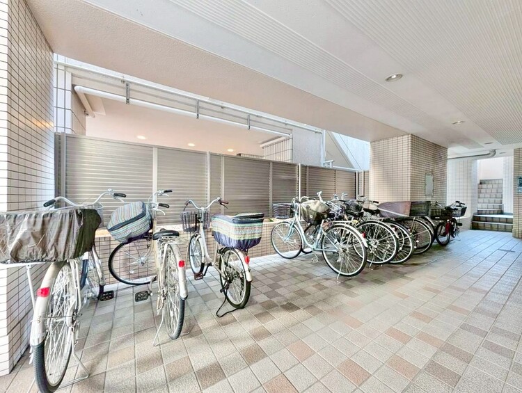 その他 きちんと整備された駐輪場。住む方の心遣いが感じられます。