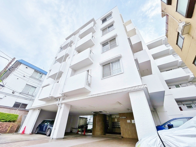 外観 資料には掲載していない情報が、現地にはたくさんあります。是非一度、現地をご確認ください。