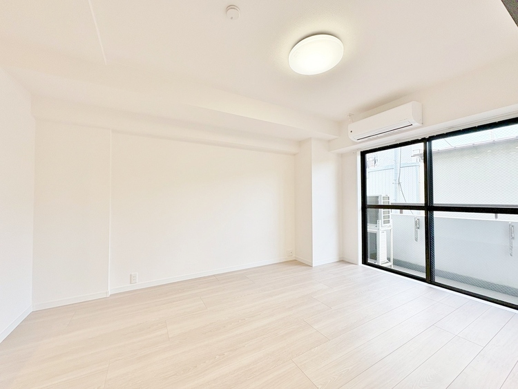 居間 飾り過ぎないシンプルな内装と偏り過ぎないデザインで統一しました。