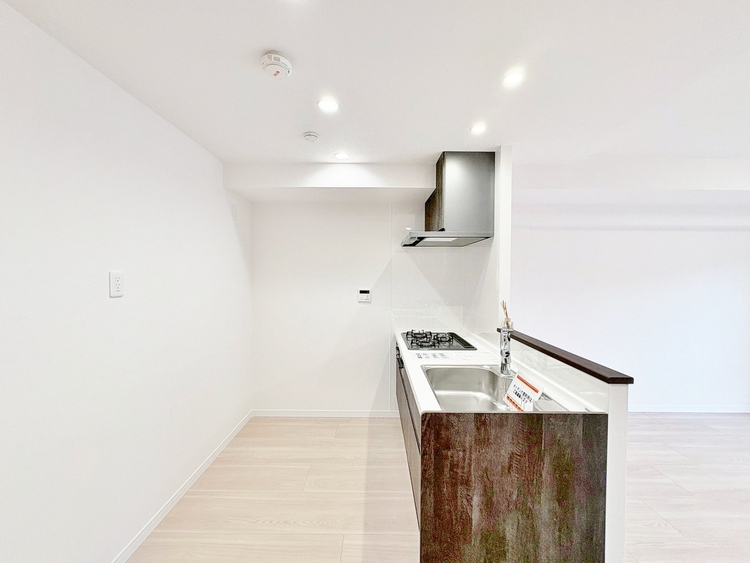 キッチン スマートな意匠と充実の機能を備えたキッチンが、暮らしにおいしい彩りを添えます。