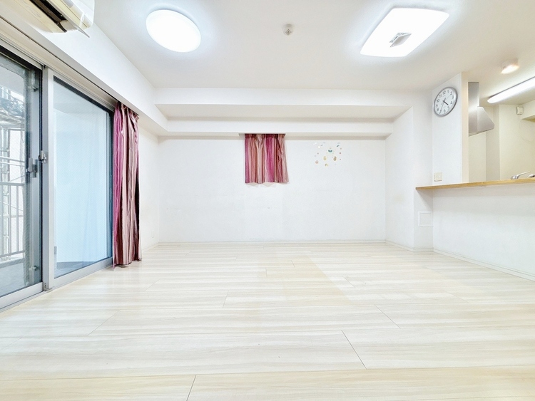 居間 豊かな居住性と、安心感を満たすクオリティが見事に調和した住空間。