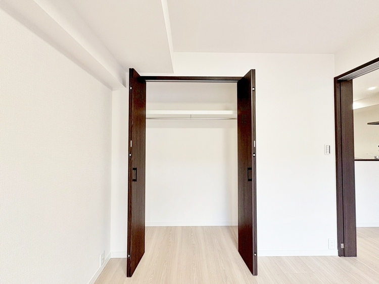 収納 居室にはクローゼットがあり、荷物もスッキリ収納して快適にお過ごしいただけます。
