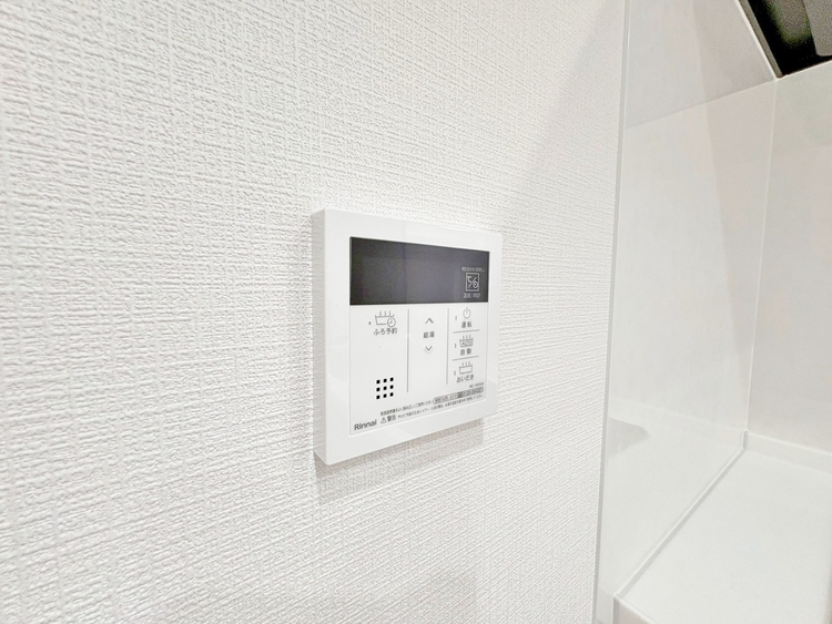 設備 見やすい画面で操作しやすい給湯パネルです。