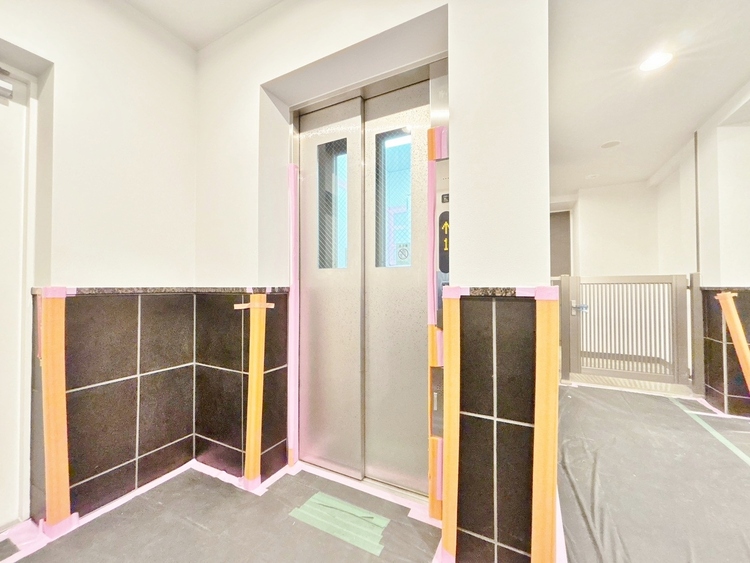 設備 エレベーターの管理も、きちんと行き届いてます。