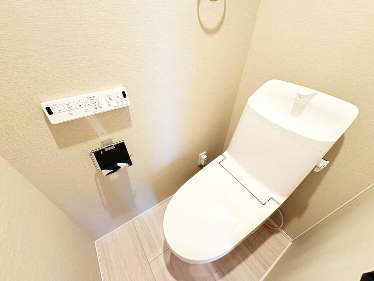 トイレ 暮らしの中のさりげないひとときの快適さにも、こだわりを、持って設備を配しております。