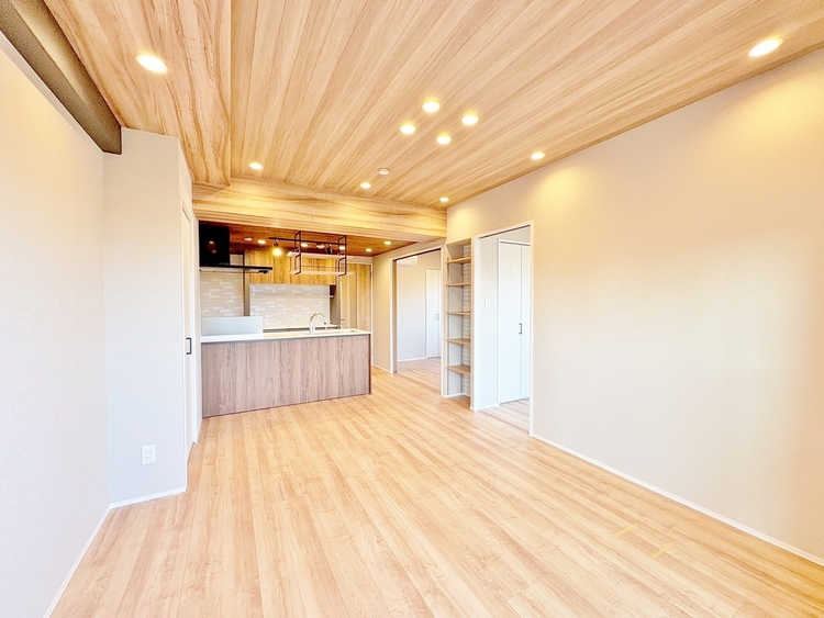 居間 「空間が織り成すひとつ先の住み心地」を演出します。