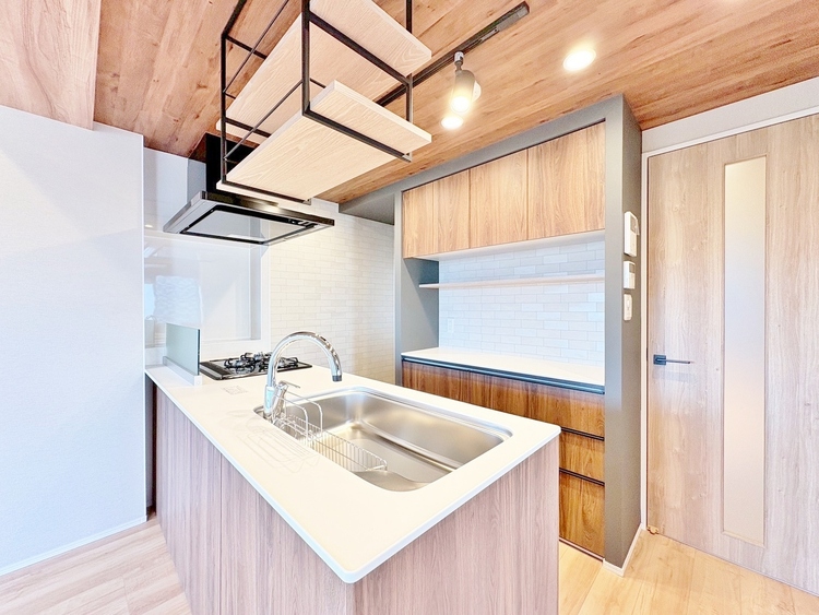 居間 過ごす時間が、たくさんの思い出として紡がれていく場所。