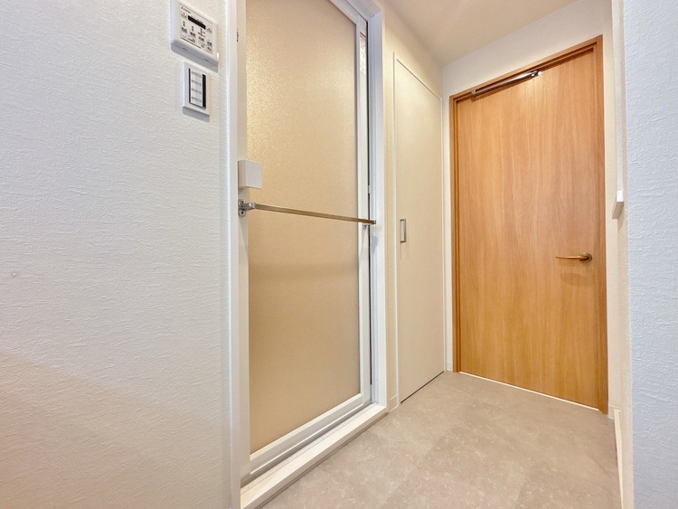 洗面 清潔感と心地よさを重視した、上質感漂うパウダールーム。