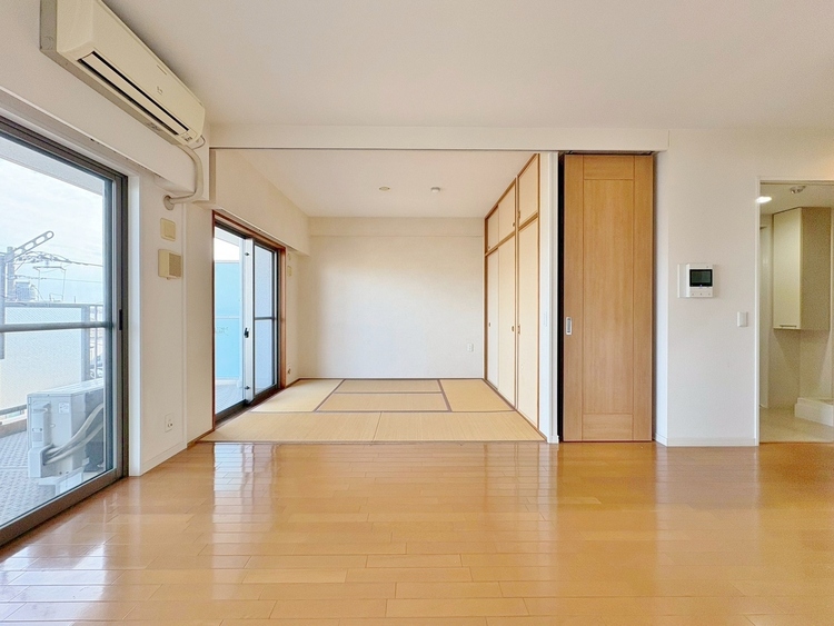 居間 過ごす時間が、たくさんの思い出として紡がれていく場所。