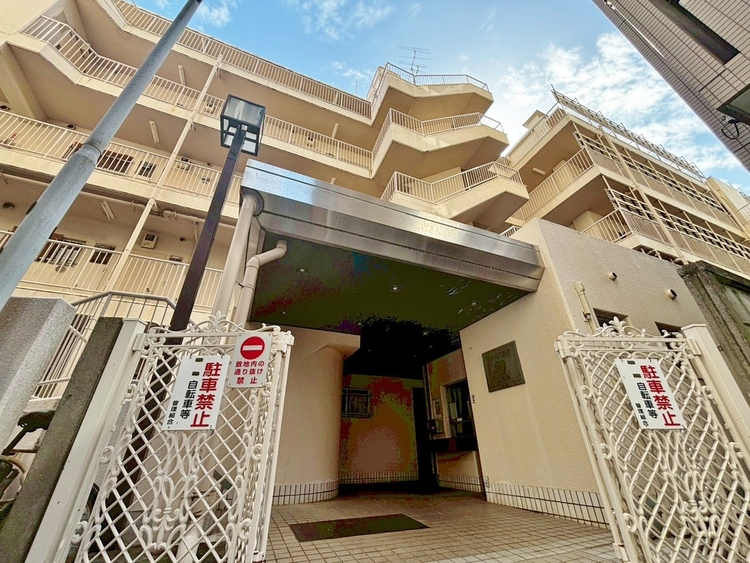 外観 資料には掲載していない情報が、現地にはたくさんあります。是非一度、現地をご確認ください。