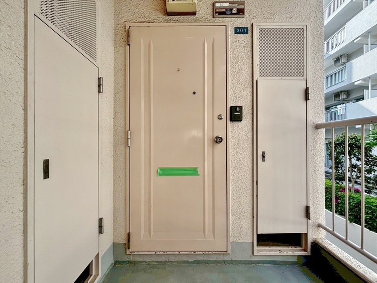 玄関 玄関を開ければ、そこは安らぎのご自宅。