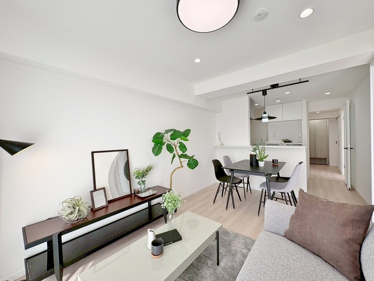 居間 豊かな居住性と、安心感を満たすクオリティが見事に調和した住空間。