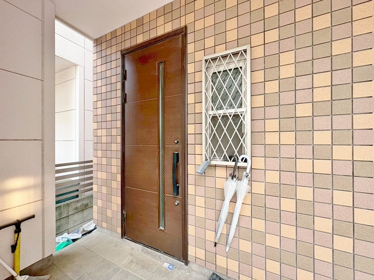 玄関 玄関を開ければ、そこは安らぎのご自宅。