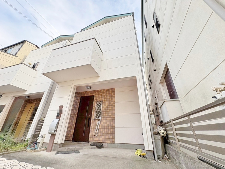 外観 現地に足をお運びいただいた際には、周辺散策などをお勧めいたします。