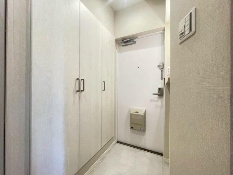 玄関 シューズボックスを完備した玄関です。