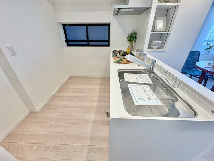 その他 開放感のあるキッチンスペース。調理をしながら、会話も弾みそうですね。