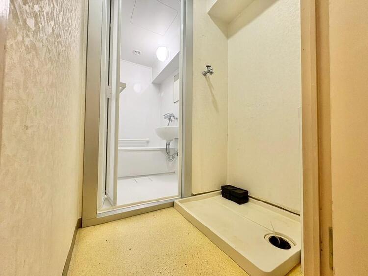 その他 十分な広さの脱衣所。