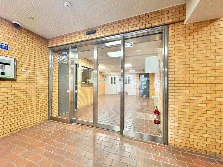 その他 上質感漂う玄関アプローチです。