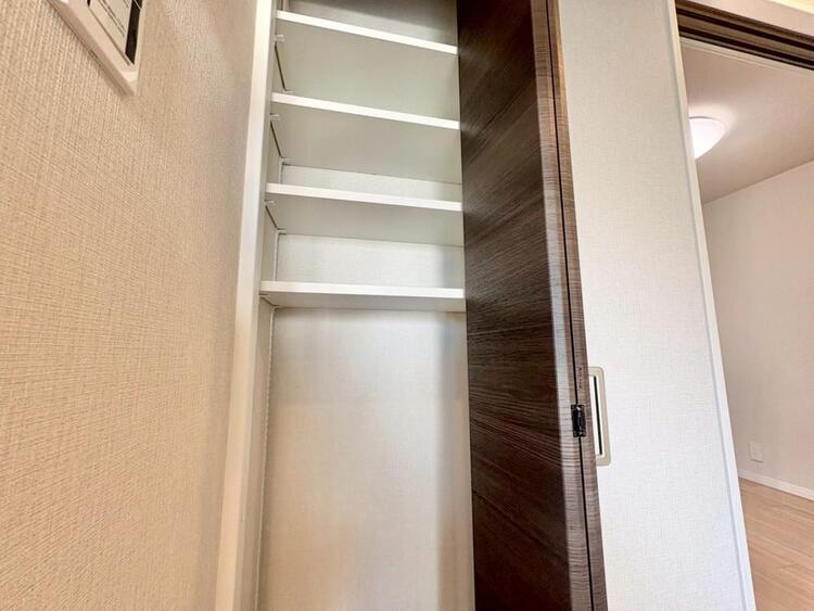 その他 家電やスーツケース、ストック品など何でも片付く嬉しい空間です。