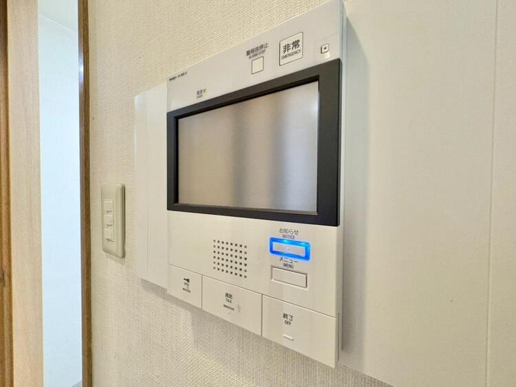 その他 誰が来てもわかる様にモニター付きインターホンを設置。