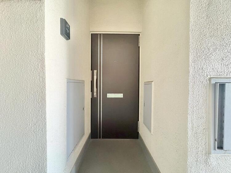 その他 清潔感のある落ち着いた雰囲気の玄関です。