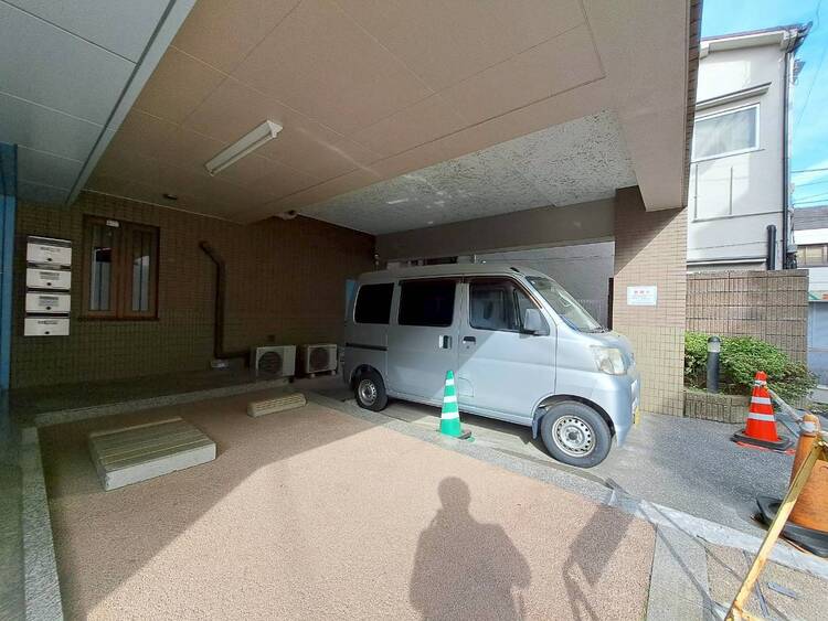 その他 駐車スペースが嬉しいですね。※空き状況は都度ご確認下さい。