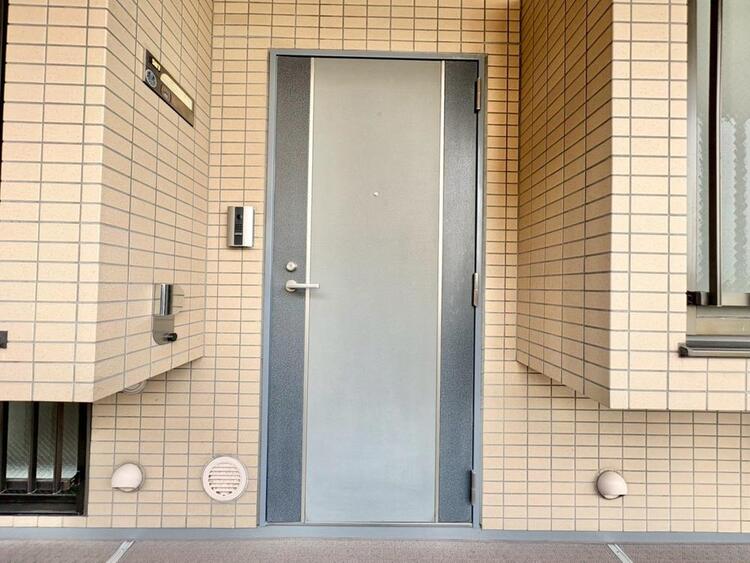 その他 清潔感のある落ち着いた雰囲気の玄関です。