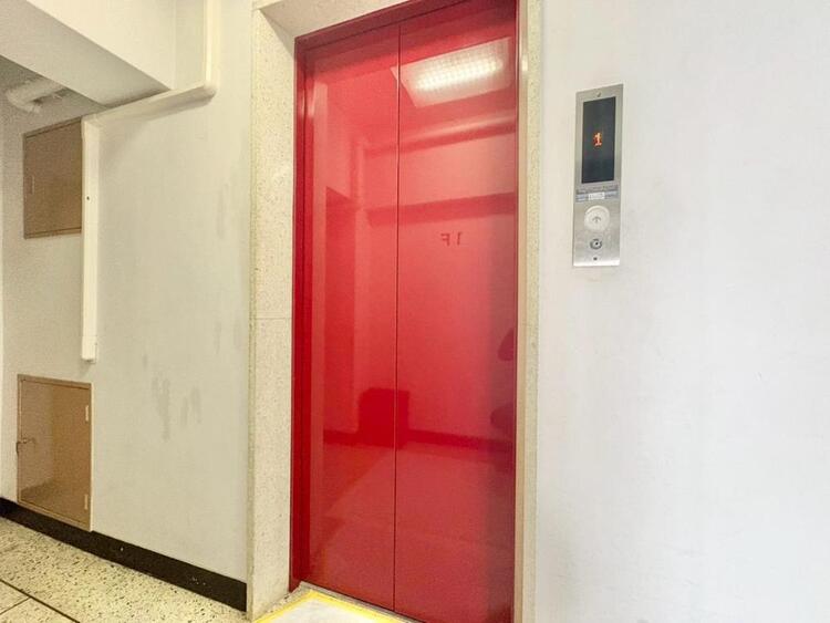 その他 エレベーター完備のため荷物が多くなっても安心。