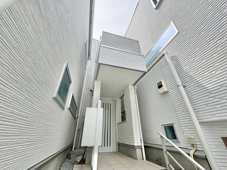 その他 飽きのこないシンプルモダンな外観です。