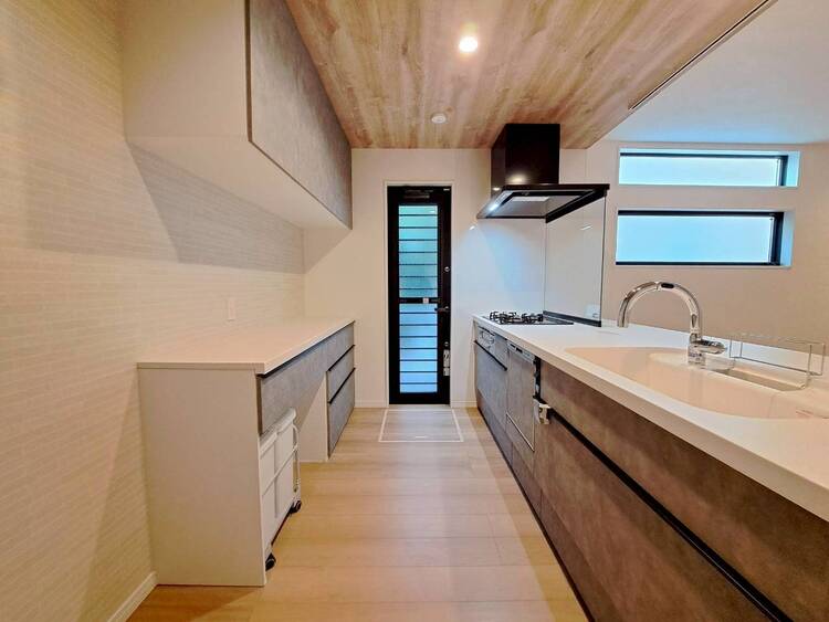 その他 開放感のあるキッチンスペース。調理をしながら、会話も弾みそうですね。