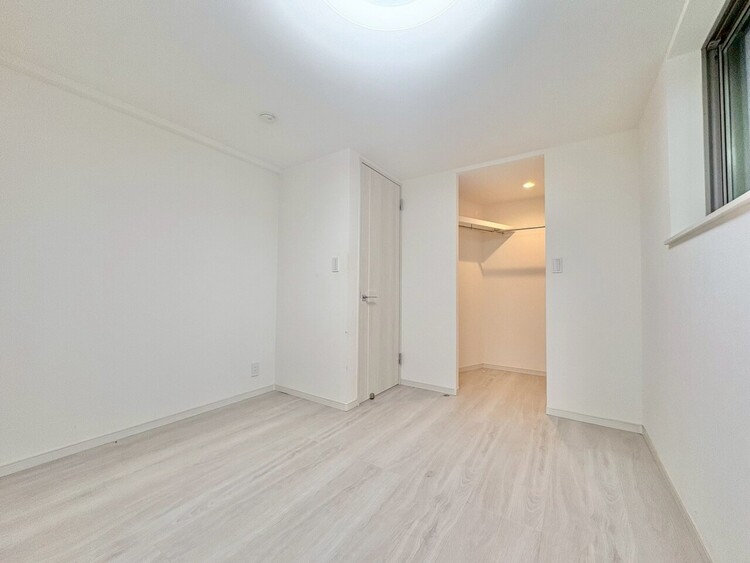 その他 清かで艶やかな時間をもたらしてくれる室内です。