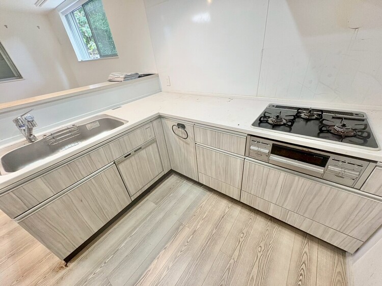 その他 使いやすくスタイリッシュなキッチン空間になっております。