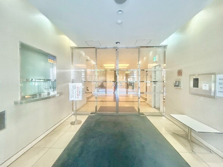 その他 館内は静寂な中が保たれており、管理が行き届いている印象を受けました。