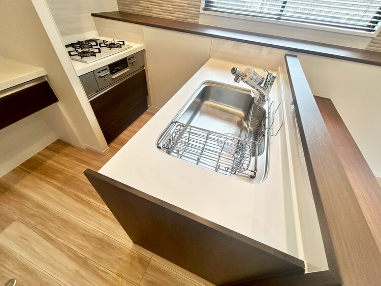 その他 開放感のあるキッチンスペース。調理をしながら、会話も弾みそうですね。