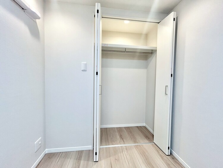 その他 収納スペースが付いていて、お部屋を広く使っていただけます。