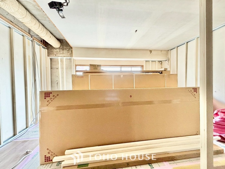 内装 ◆隠された美しさ◆流麗な音楽が流れているような繊細でいながら整然かつ堅牢なこの空間。この空間は確かに美しい。しかし、そこには美しさ以上のものが隠されている。