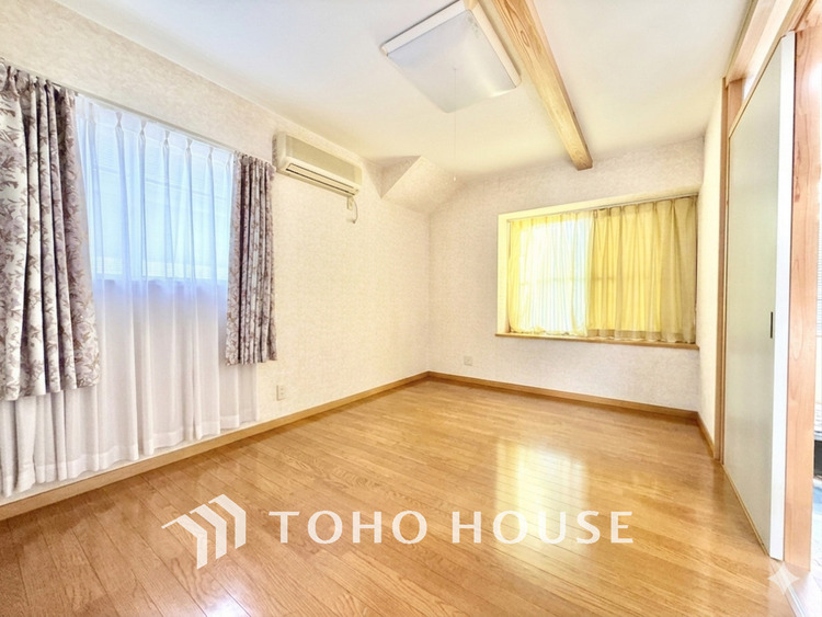 内装 ＊現況を優先しますが、写真は視認性を高めるため家具・調度品等をCGで消去する加工を施しています。