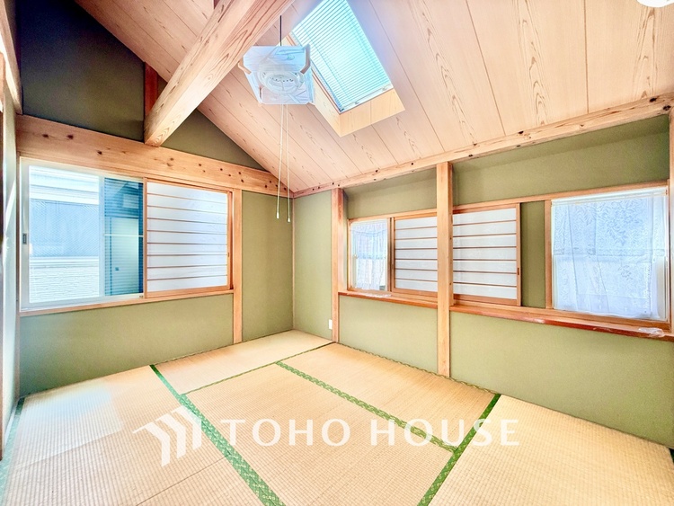 内装 ＊現況を優先しますが、写真は視認性を高めるため家具・調度品等をCGで消去する加工を施しています。