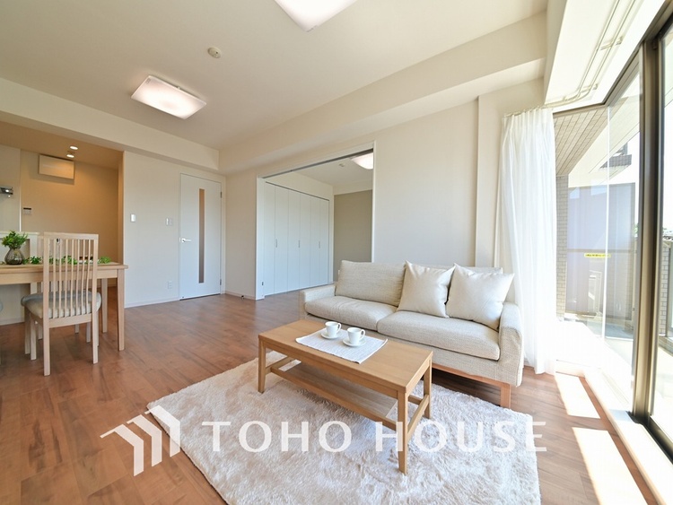 内装 ゆったりとくつろげる上質なリビングダイニング