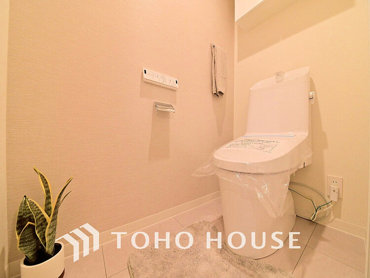 トイレ トイレには快適な温水洗浄便座付