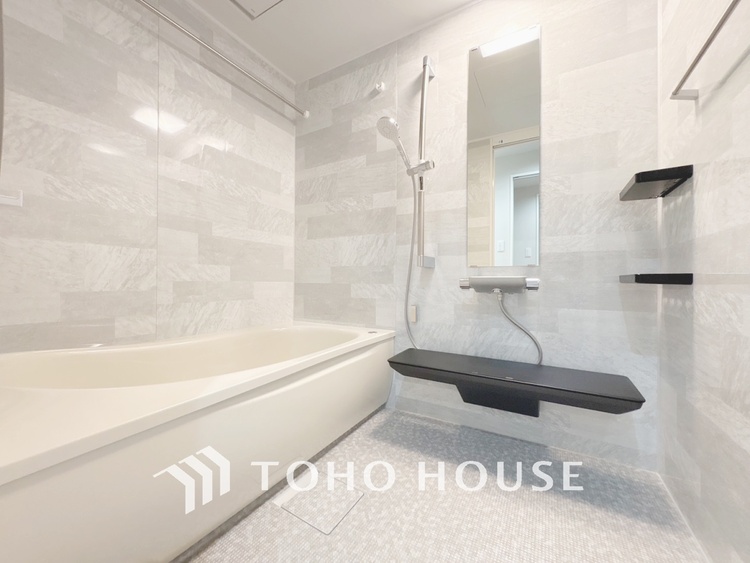 風呂 【BATHROOM】◆プライベートな空間◆simpleだからrelaxできるんです。こころもからだもキレイさっぱり。