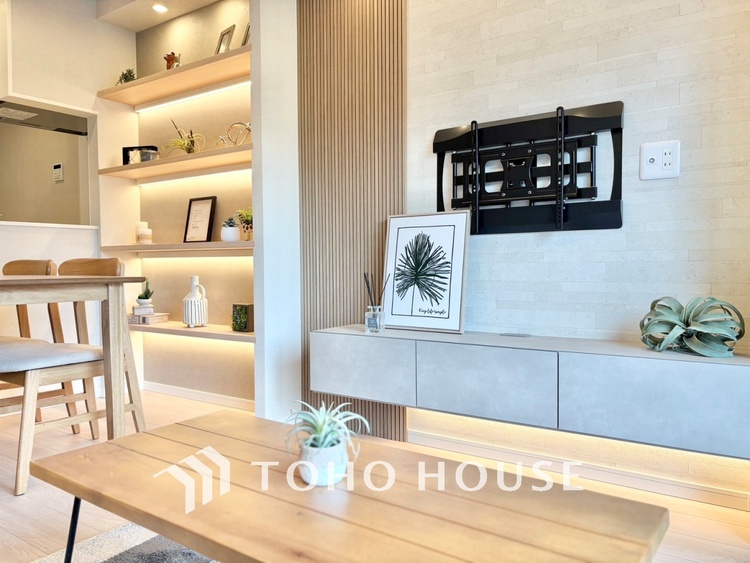 内装 【LIVING】◆住む喜び、楽しさ、感動◆を君と共有したい。いつまでもずっと家族を見渡せるこの広い空間で。