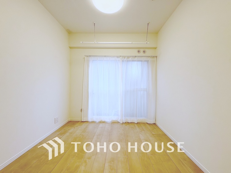 内装 【PRIVATE ROOM】◆快適◆な暮らしに不可欠な収納スペース。快適さとともに思い出も詰まっていく。