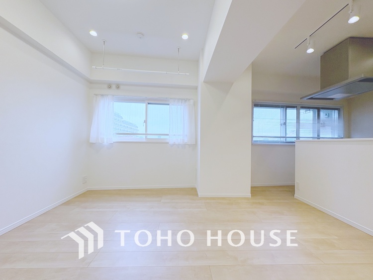 内装 【LIVING】◆simple is best◆無駄のない綺麗なつくりのリビングルームであなただけの暮らしを。