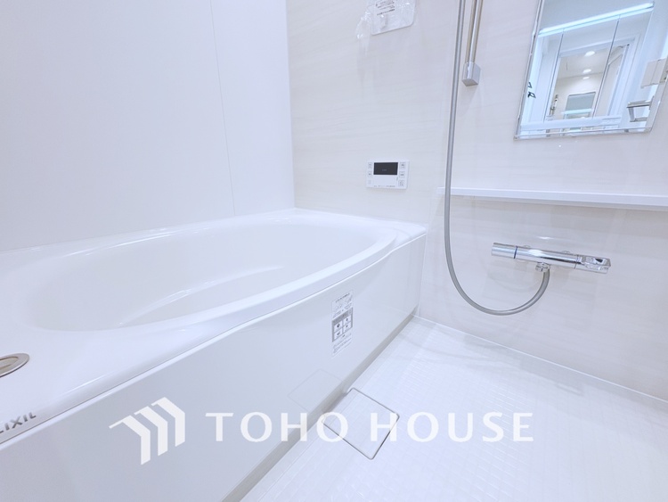 風呂 【BATHROOM】◆プライベートな空間◆simpleだからrelaxできるんです。こころもからだもキレイさっぱり。