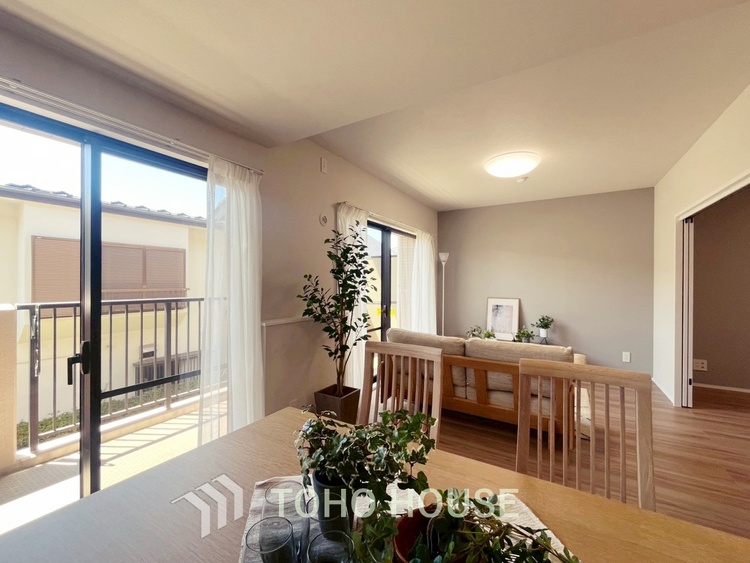 内装 【LIVING】◆simple is best◆無駄のない綺麗なつくりのリビングルームであなただけの暮らしを。