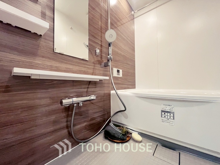 風呂 【BATHROOM】◆プライベートな空間◆simpleだからrelaxできるんです。こころもからだもキレイさっぱり。