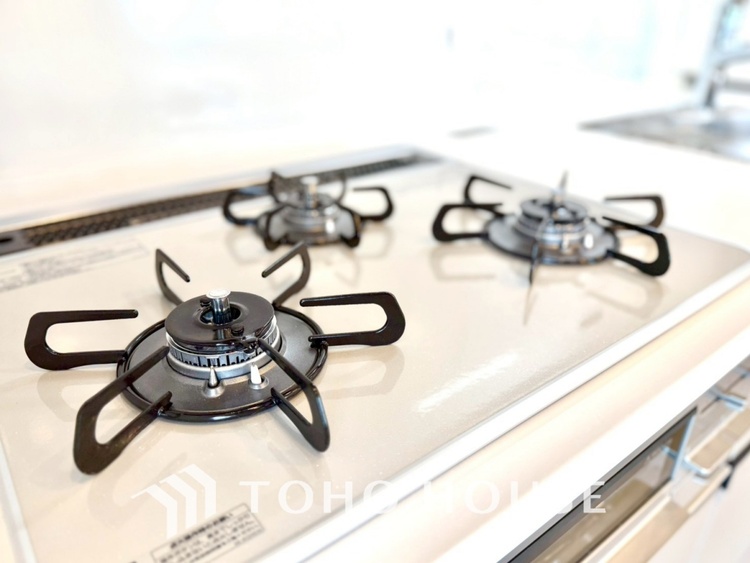 キッチン 【KITCHEN】◆家族のおはよう◆の声を笑顔で迎えてあげられるシステムキッチン。朝ごはんが楽しみでちょっと早起きしたくなるんです。