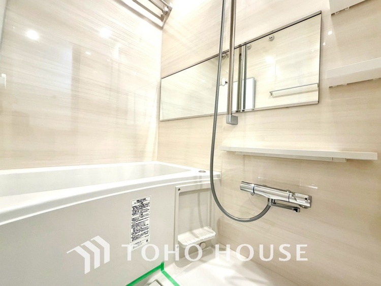 風呂 【BATHROOM】◆プライベートな空間◆simpleだからrelaxできるんです。こころもからだもキレイさっぱり。